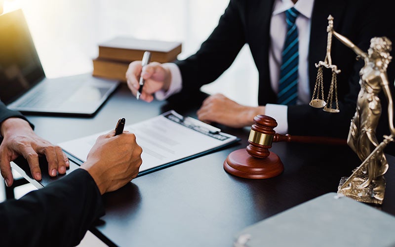 Utah attorney giving legal advice to a client