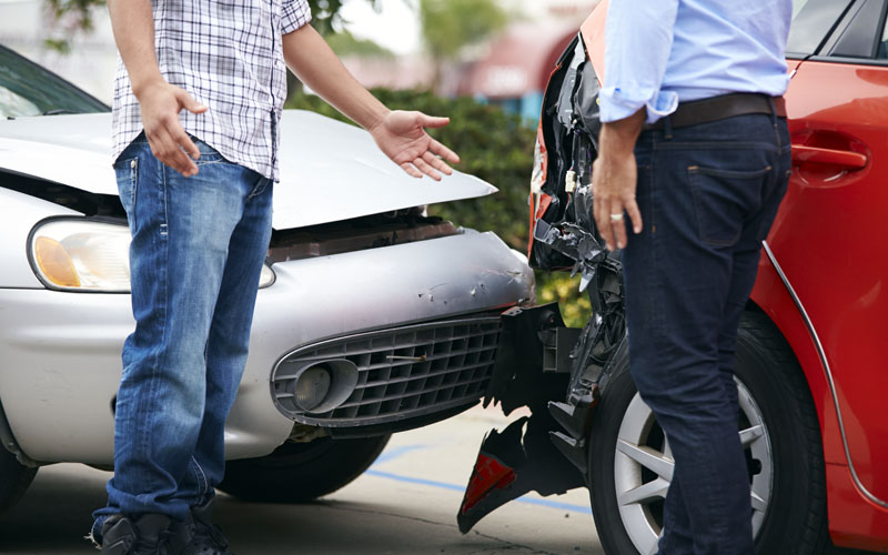 5 Essential Safety Tips to Help You Avoid an Accident